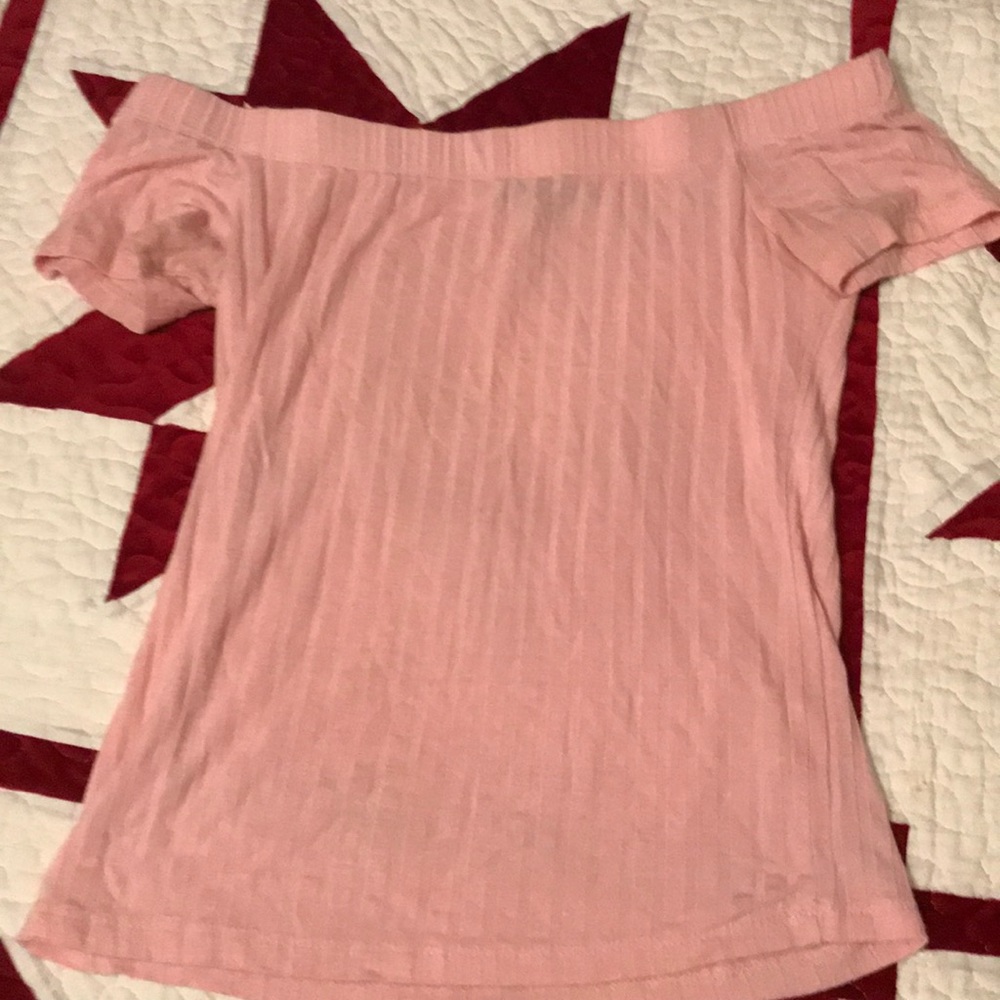 Pink off the shoulder top 💕💞💓💗
